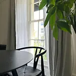Lejlighed 1 Bed Period Clifton Balcony Flat With Private Offroad Parking *